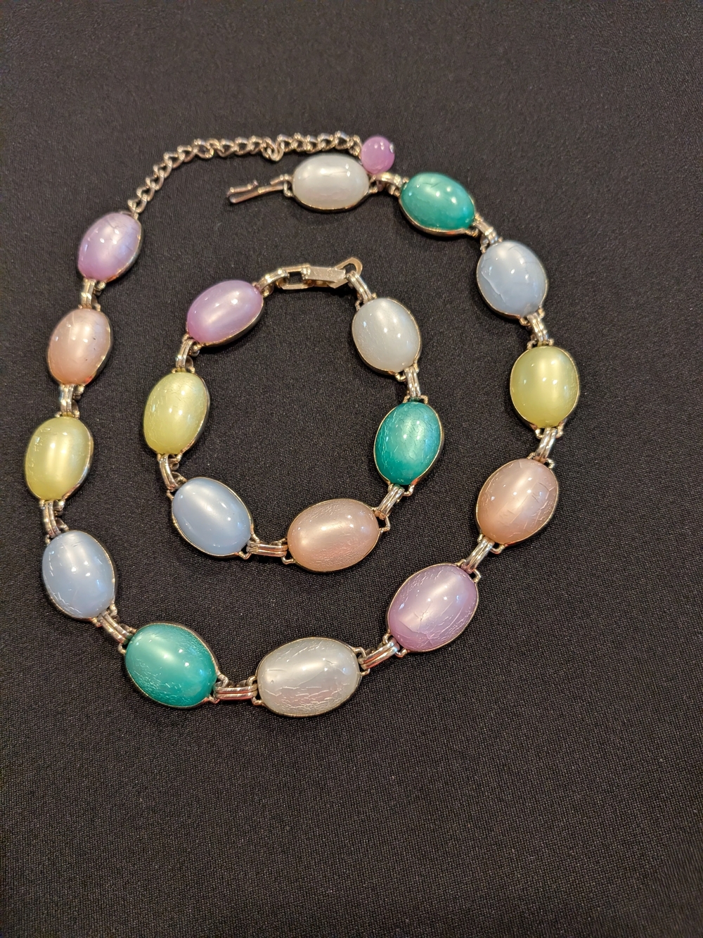 Vintage 1980s Multicolor Gold Tone With Luminescent Acrylic Necklace & Bracelet